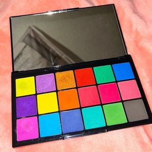 🌈used Tammix Revolution tropical shadow palette🌈